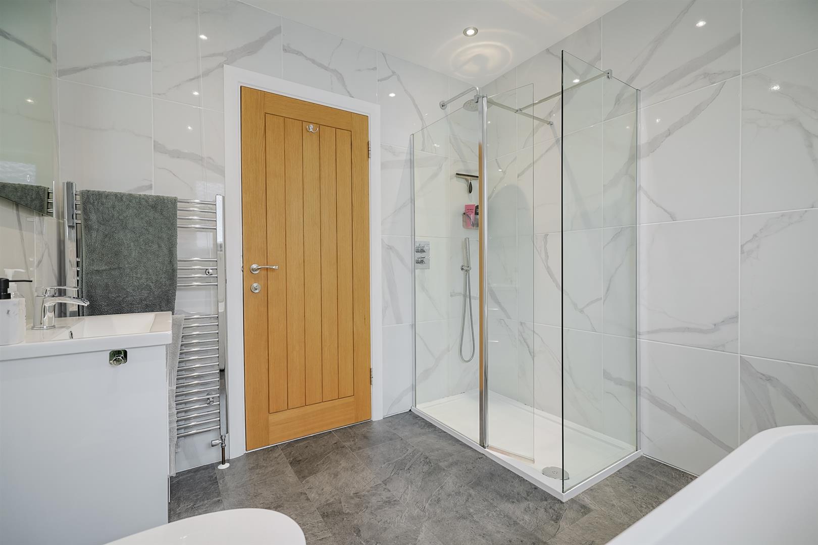 St. Andrews Close, Mayals, Swansea, SA3 5DX